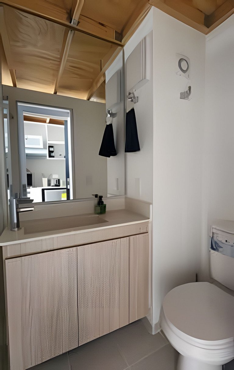 Modern loft with a view of the hills in Chapinero