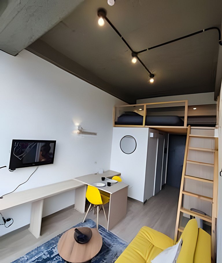 Modern loft with a view of the hills in Chapinero