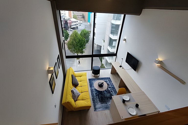Modern loft with a view of the hills in Chapinero