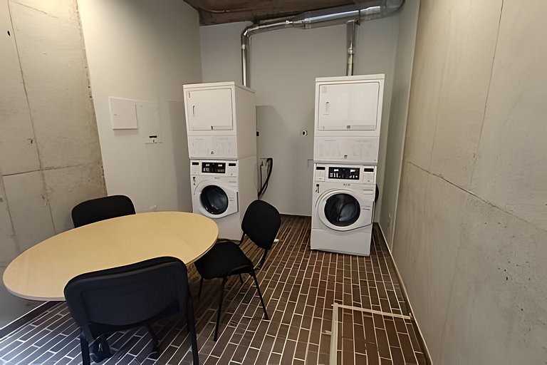 Modern loft with a view of the hills in Chapinero